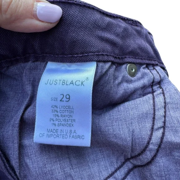Just Black Women’s Mid Rise Slim Leg Dark Purple Denim Jean Zippered Leg Size 29 - Picture 8 of 9